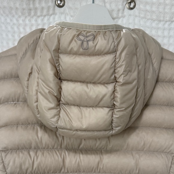 Aritzia | Tna Botanie Long Puffer Jacket
Size: XS Condition: excellent - Picture 4 of 9